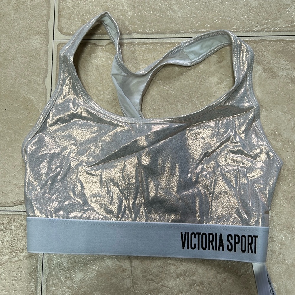 Champagne Victoria Sport Sports Bra